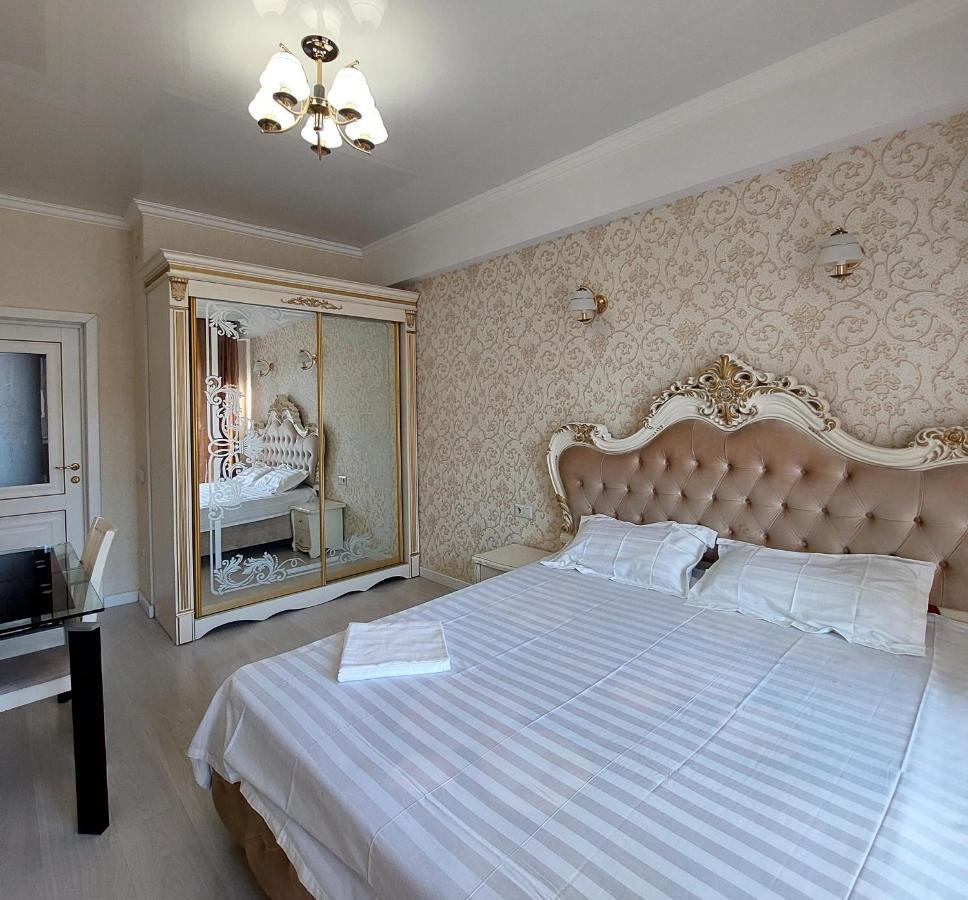 Elite Apartment In Street Mederova 50 Bishkek Ngoại thất bức ảnh